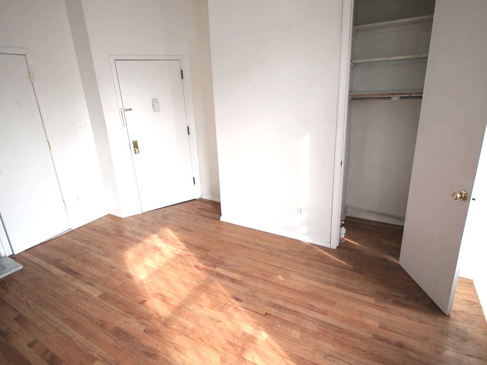 1st image of 228 Boerum St APT 3R