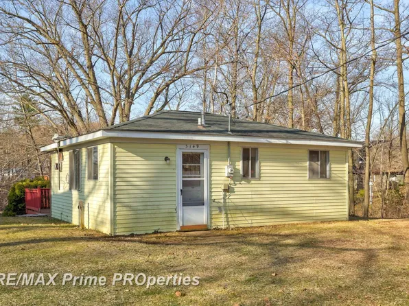 3149 Bluff Dr, Millington, MI 48746