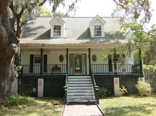 136 Redfern Dr, Saint Simons Island, GA 31522