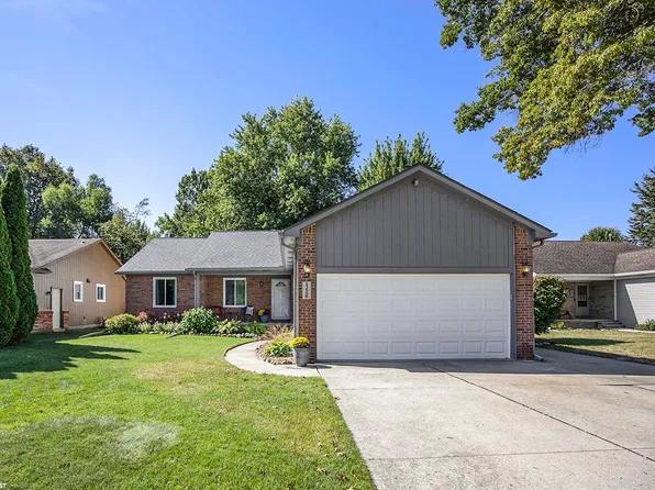 23558 Deanhurst St, Clinton Township, MI 48035