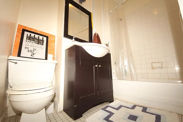 Rented by Bien Realty Ltd | media 44