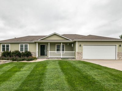 221 Highland Pointe Dr, Manhattan, KS, 66503