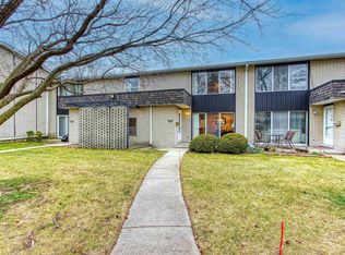 8263 Kennedy Cir UNIT 3, Warren, MI 48093