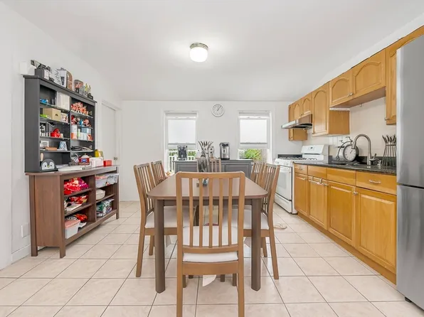 57 Hollis Ave, Quincy, MA 02171