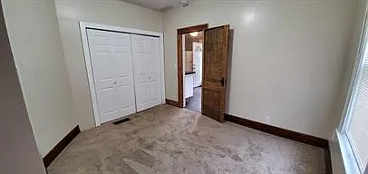 222 Logan Ave N #1 — Photo 8