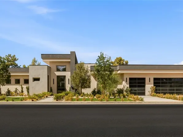 3590 Happy Ln, Las Vegas, NV 89120