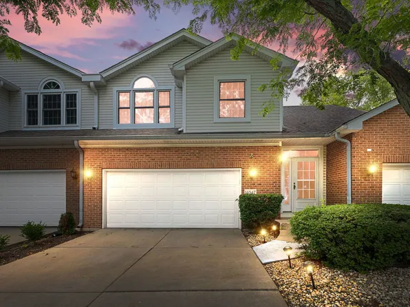 14547 Club Circle Dr, Oak Forest, IL 60452