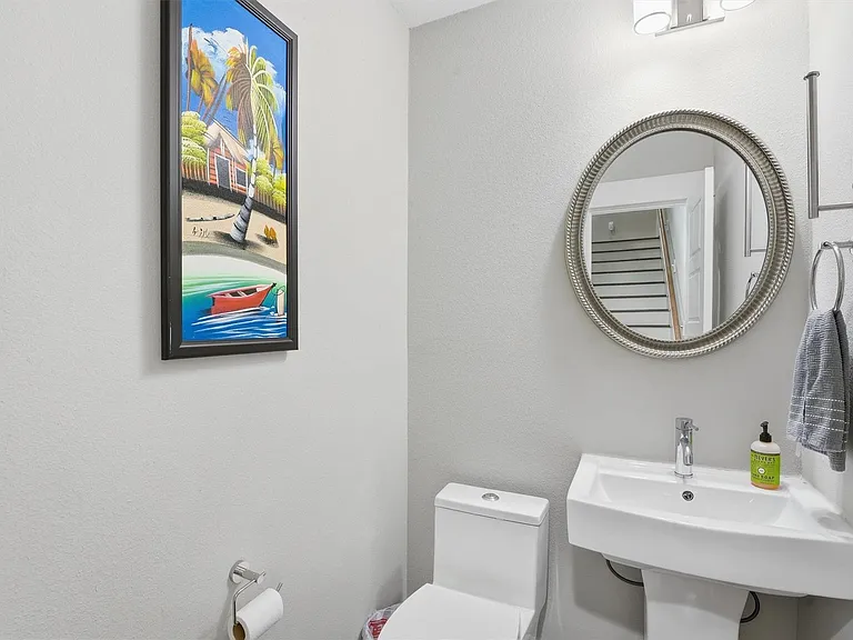 2057 Sherwood Forest St — Photo 12