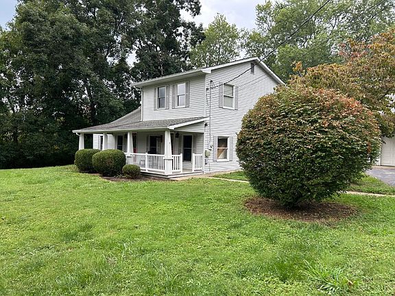 2nd image of 3535 Lewis Rd