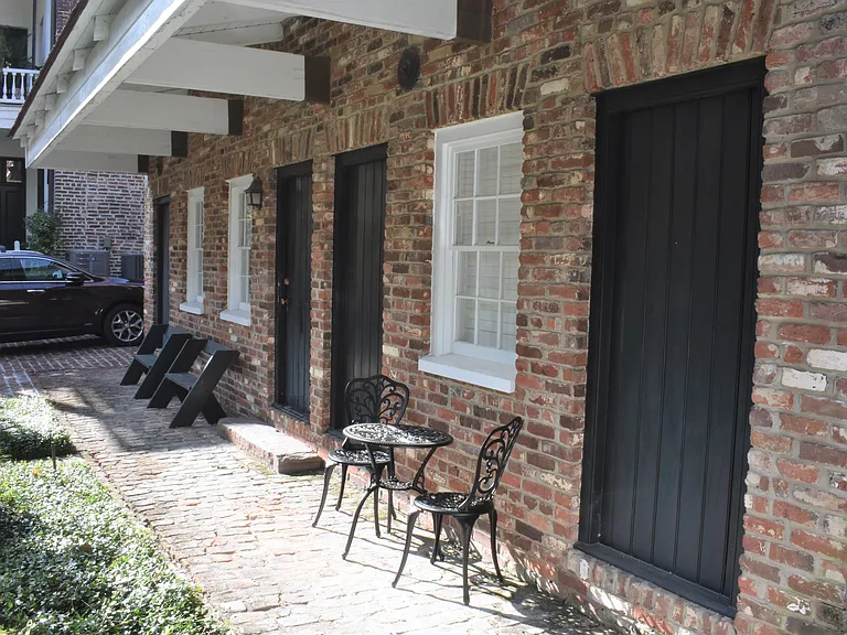 14 Elizabeth St — Photo 26
