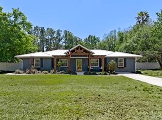 7950 W Inn Ln, Homosassa, FL 34446