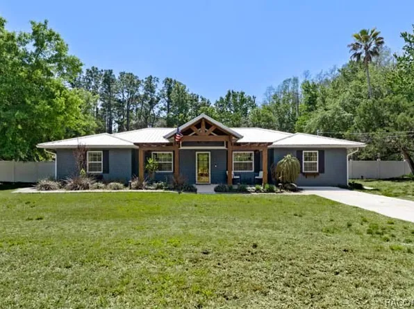 7950 W Inn Ln, Homosassa, FL 34446