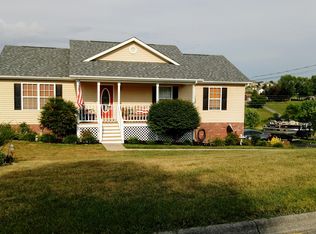 135 Alfalfa Ln, Jonesborough, TN 37659