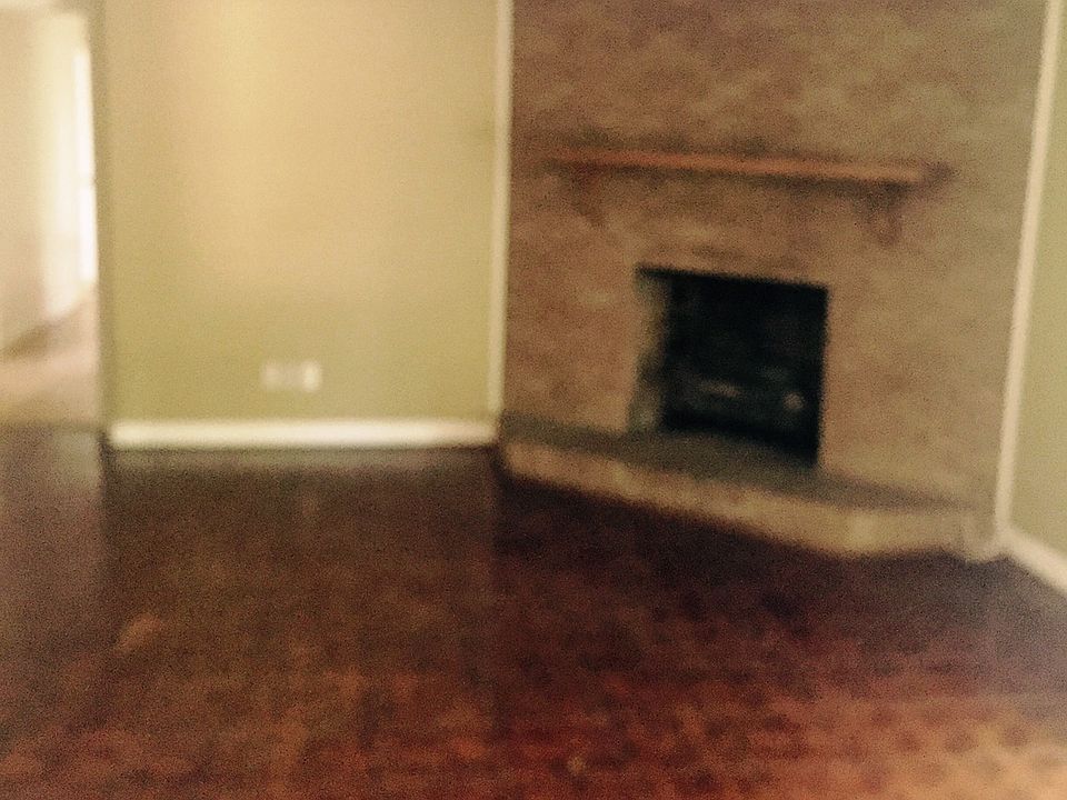 2nd image of 408 Leyswood Dr