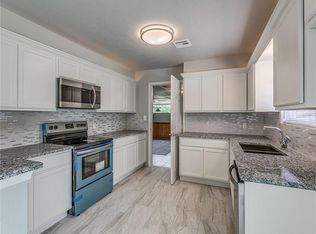 417 Brookside Ter, Moore, OK 73160