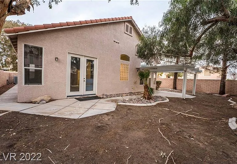 8043 Shadowvale Dr — Photo 29