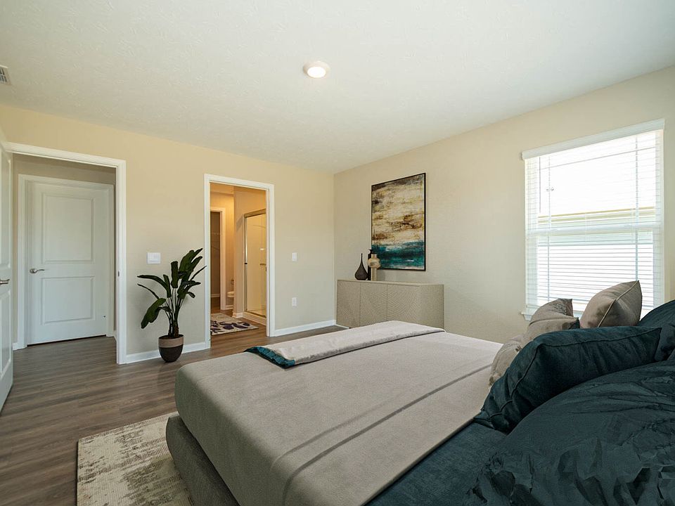 2nd image of 604 Marsh Aster Dr