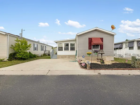 750 Lilly Pond Dr, Cape May, NJ 08204