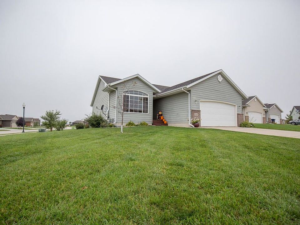 1st image of 3718 Jewel Cir