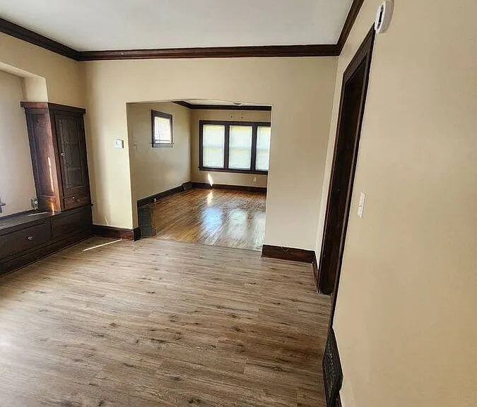3806 Highland Rd — Photo 10
