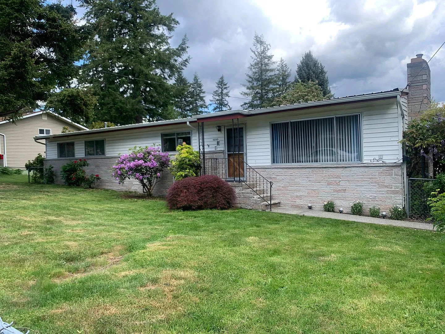 Spacious and bright — Photo 1