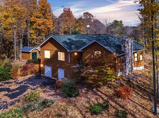 10865 Barnes Rd, Eaton Rapids, MI 48827