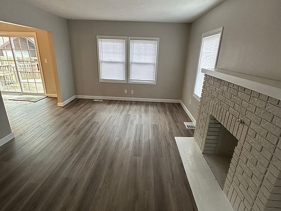 5th image of 1914 Auburn St