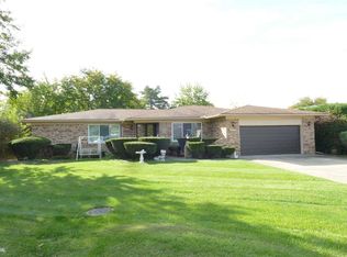 16634 Howard Dr, Clinton Township, MI 48035