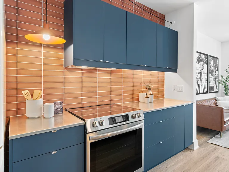 2456 Frankford Ave — Photo 31