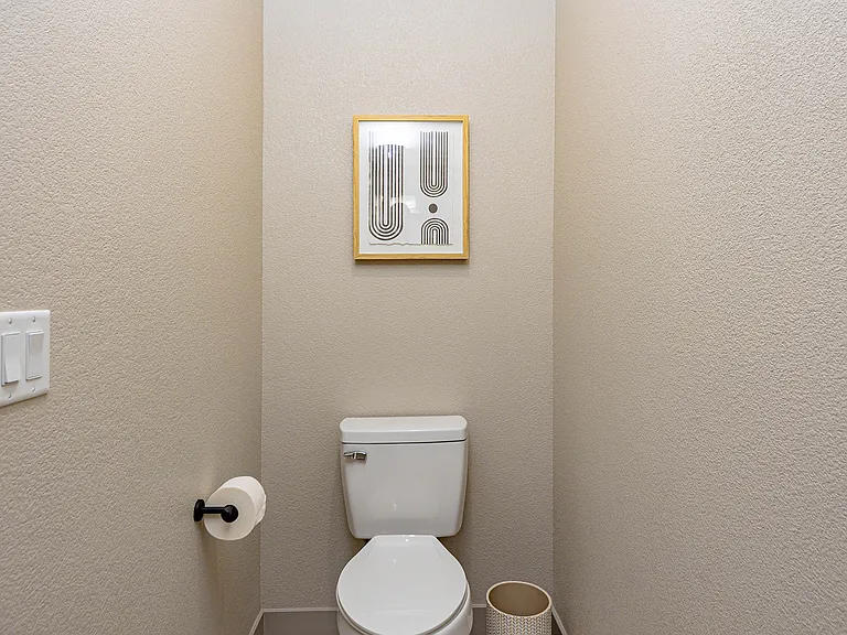 3650 Parkview Dr — Photo 32