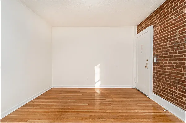 Rented by Modern Spaces | media 7