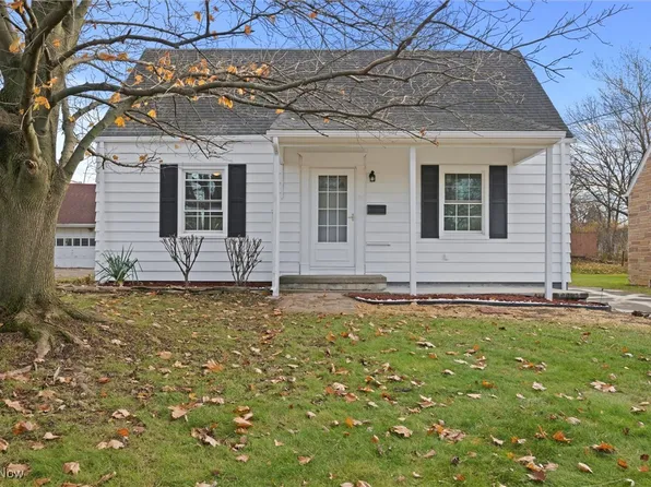 31 Rockdale Ave, Youngstown, OH 44512