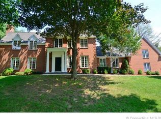 124 Stoner Dr, West Hartford, CT 06107