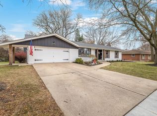 5487 Brookview Rd, Rockford, IL 61107