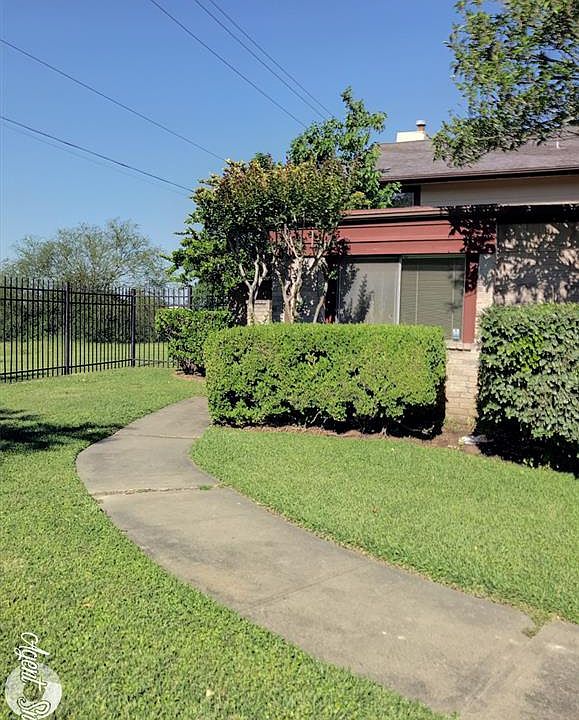 1st image of 12546 Wellington Park Dr