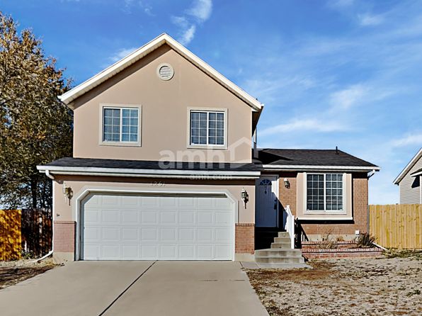 1261 E 3075 N
