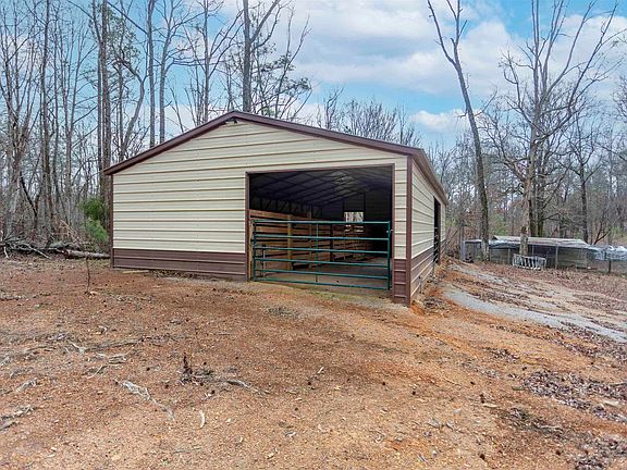 2nd image of 222 Sweetgum Rd