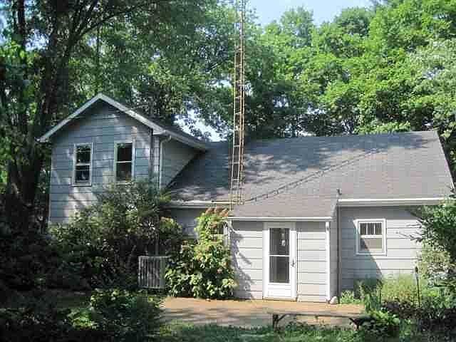 2nd image of 1701 Girkin Rd