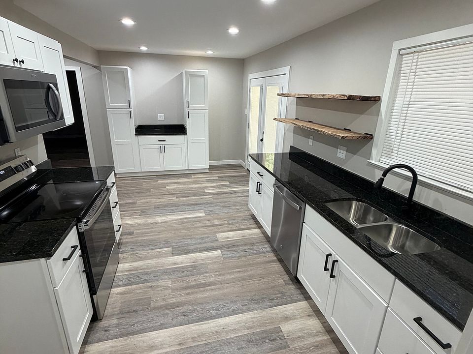 1st image of 657 Thomas Ave