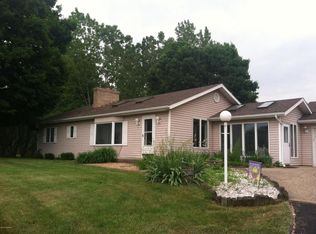 2875 Richmond St NW, Grand Rapids, MI