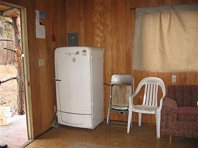 4th image of 370 Elk Valley Ln