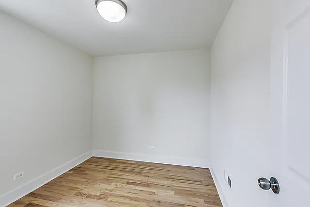 815 S Carpenter St #3R — Photo 6