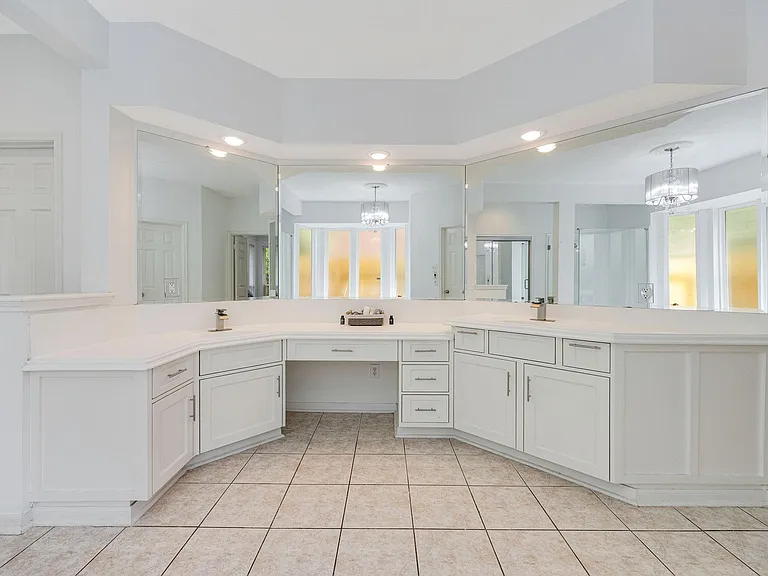 3219 Castlewind Dr — Photo 23