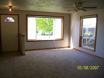 2nd image of 2019 SW Manzanita St