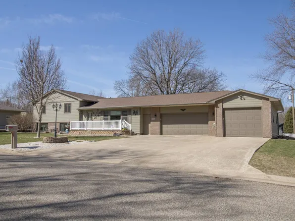 1025 18th Ave, Rock Valley, IA 51247