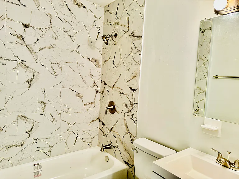1539 Palmetto St #B — Photo 15