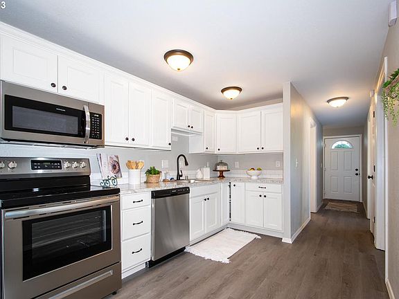 4th image of 1512 G St