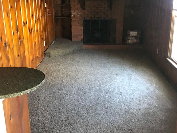4th image of 1217 Ross Ave