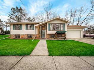 6 W Cleveland Ave, Hobart, IN 46342