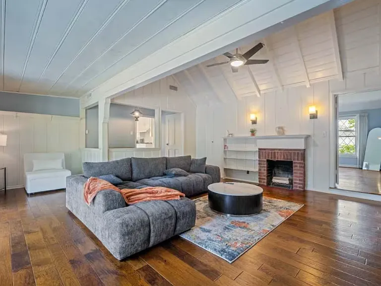 12642 Otsego St — Photo 7
